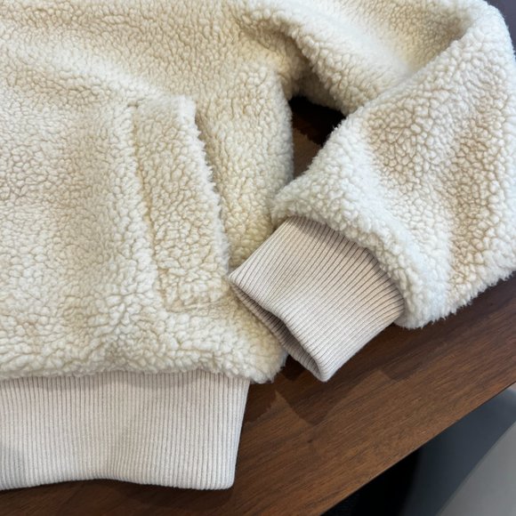 SOLD | BRAND NEW | Sherpa Teddy Bear Coat | XS - Oversized - Picture 13 of 16